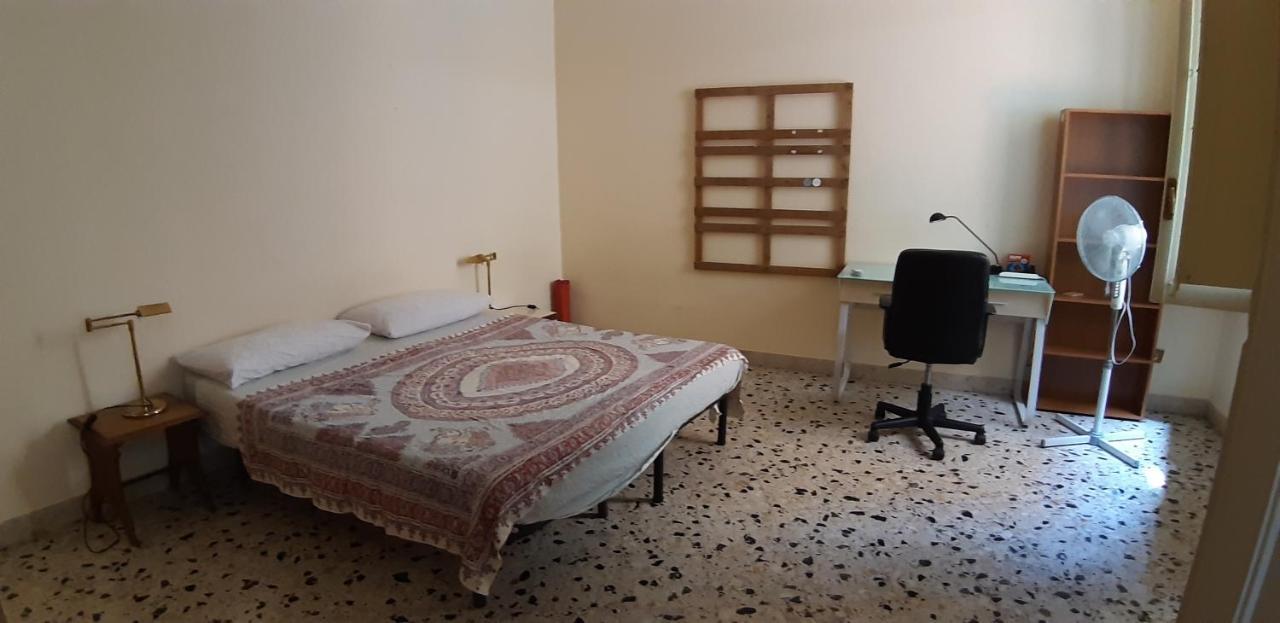 Stanza Privata In Appartamento Per Smart Working, Digital Nomads O Coliving Παλέρμο Εξωτερικό φωτογραφία